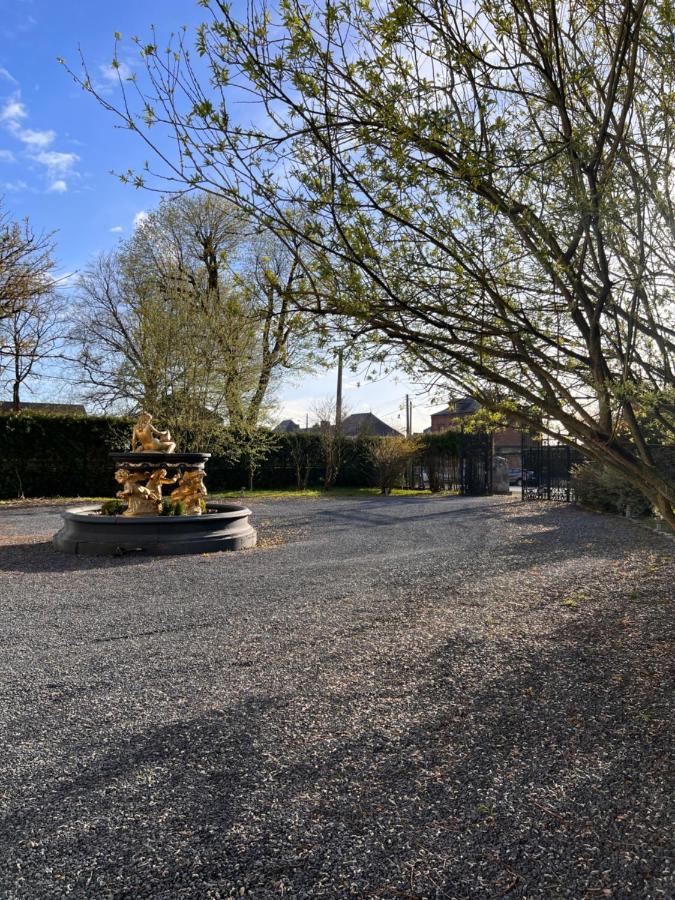 Domaine Des Anges Panzió Avesnes-sur-Helpe Kültér fotó