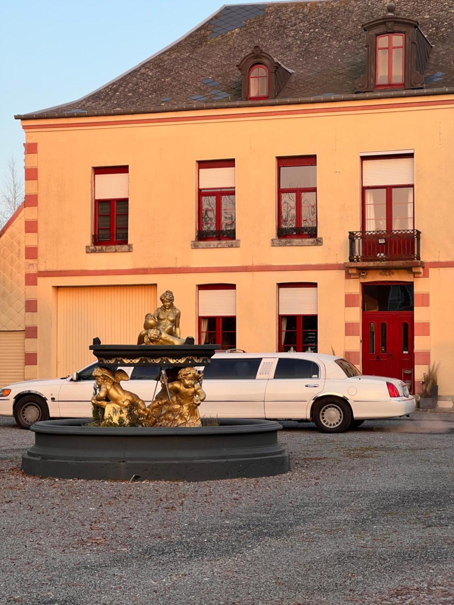 Domaine Des Anges Panzió Avesnes-sur-Helpe Kültér fotó